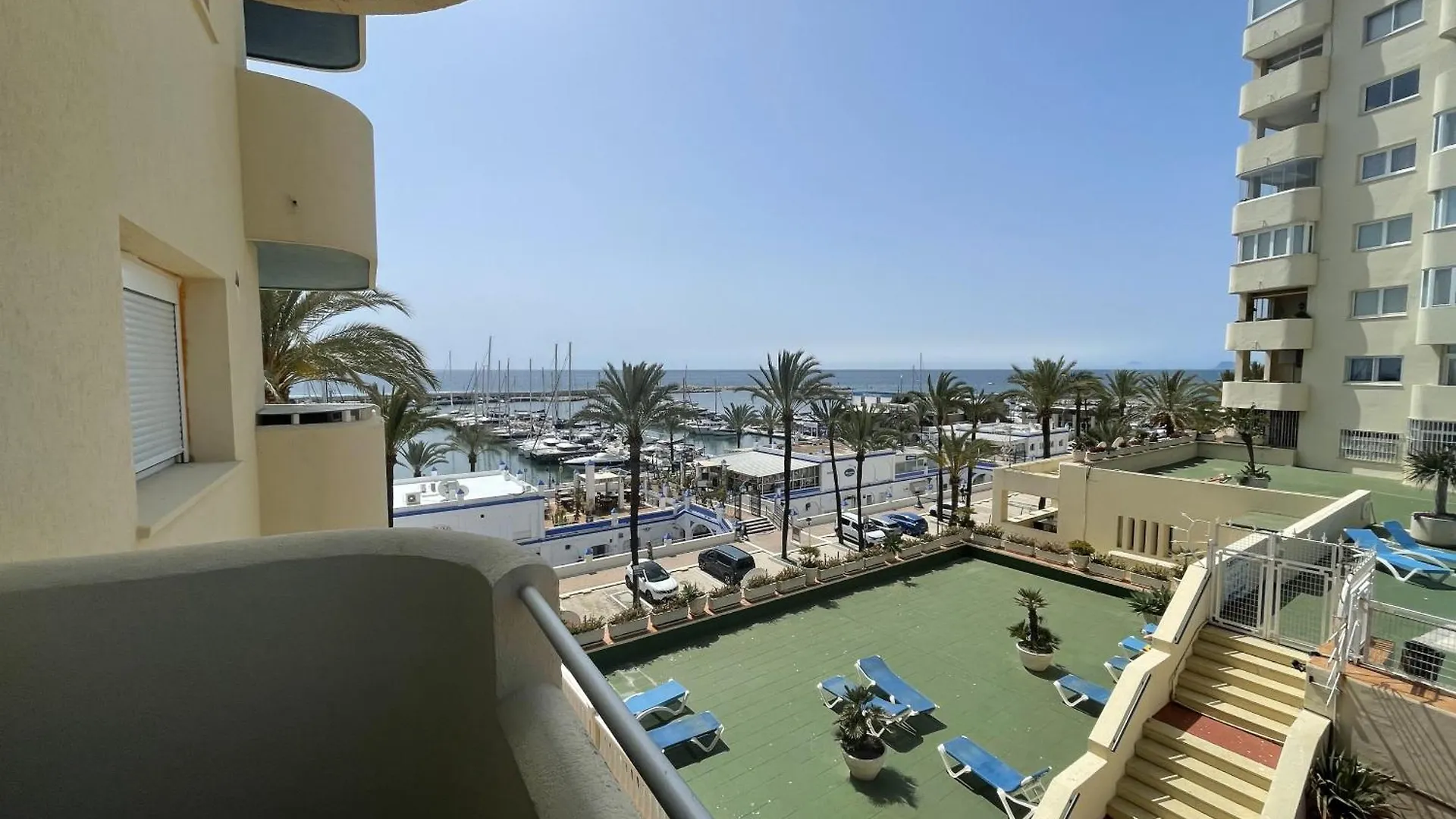 Intermobiliaria Rentals - Puerto Paraiso 42D Estepona